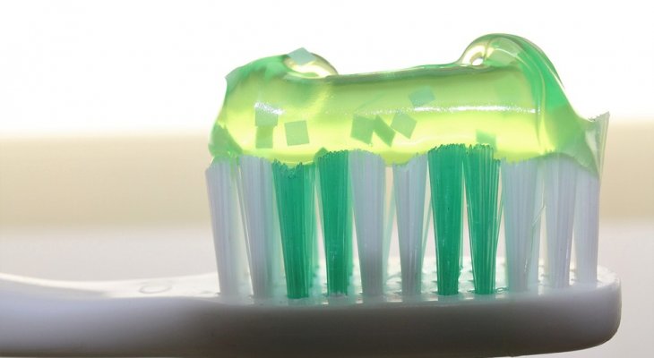 15 dolog, amikről nem is tudtad, hogy jó rájuk a fogkrémed