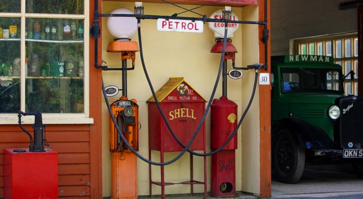 Ennyit utazhatsz üres benzintartállyal Ennyit utazhatsz üres benzintartállyal