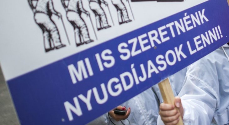 Itt az új nyugdíjkorhatár nőknek és férfiaknak 20019-re! Nyugdíjkorhatár 2019-ben