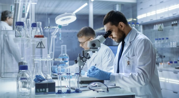 New Yorkban hamarosan kezdik a koronavírus elleni szer klinikai tesztelése Kínában ismét nőtt az új fertőzöttek száma
